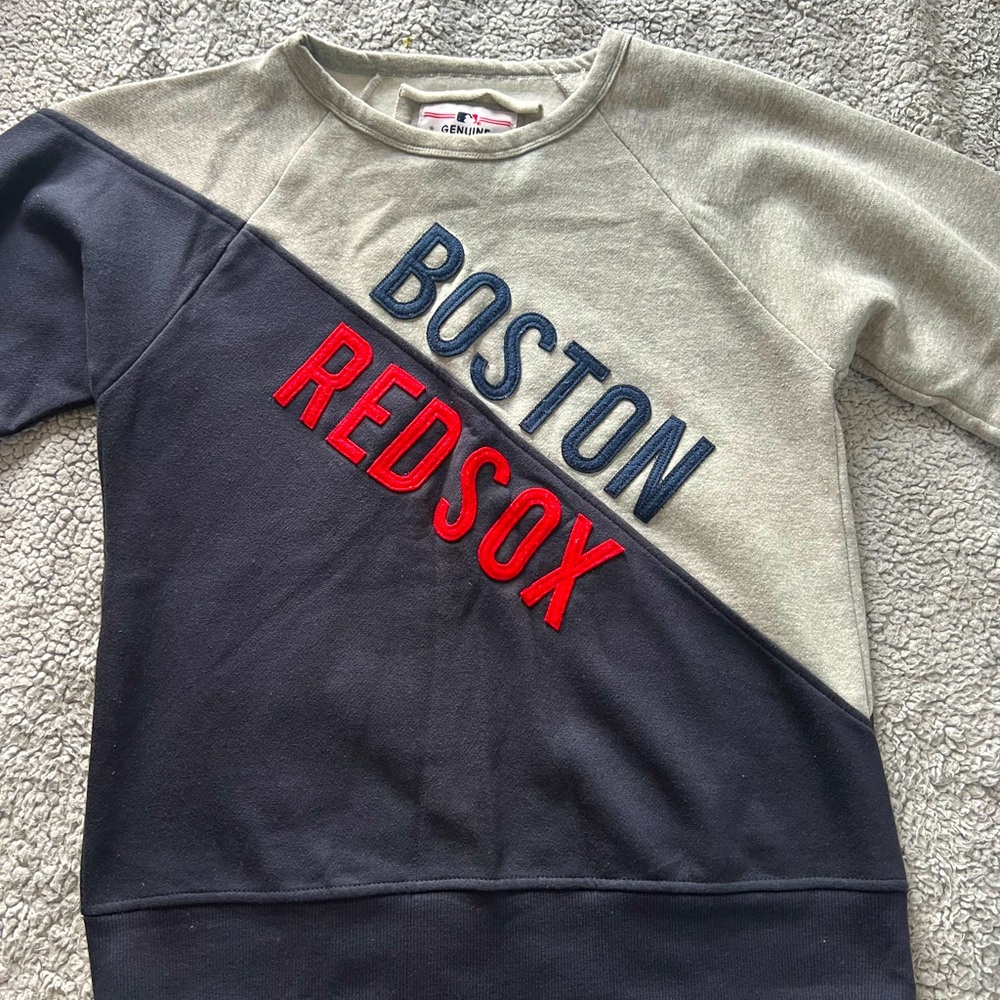 MLB Boston Red Sox Navy & Red Sweatshirt L